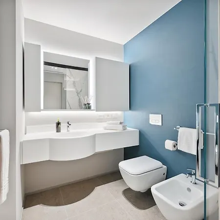 Apartment Limehome Via Stresa Milan